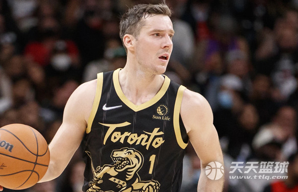 更换了她的 更换了她的