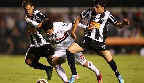 相比之下 相比之下